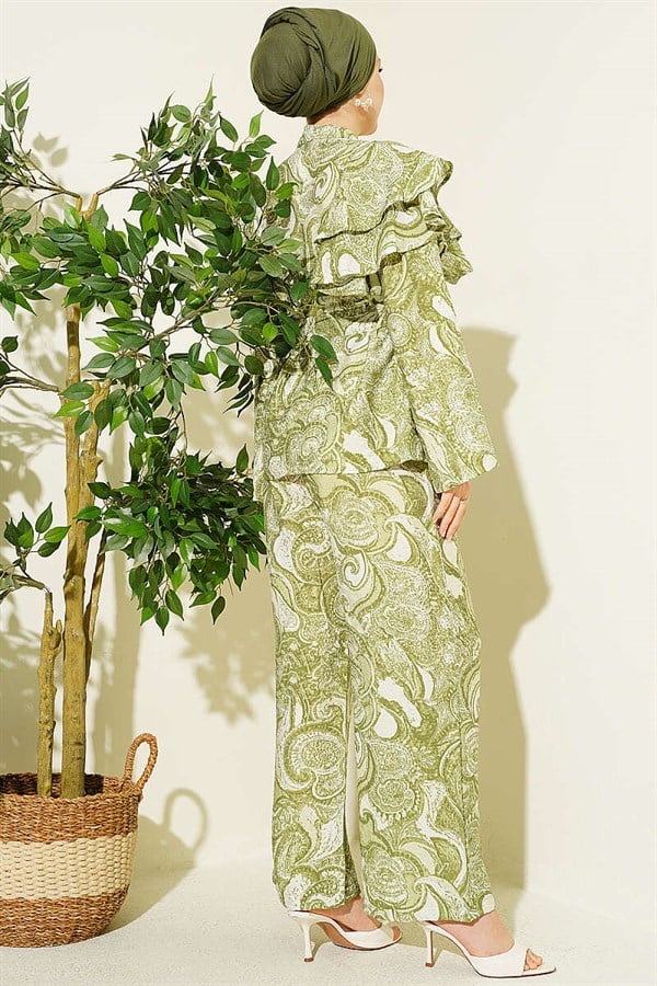 2 Piece Set with Ruffled Shoulders and Belt, Light Green