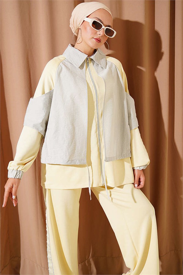 2 Piece Set with Shoulder Stripe Trim, Yellow