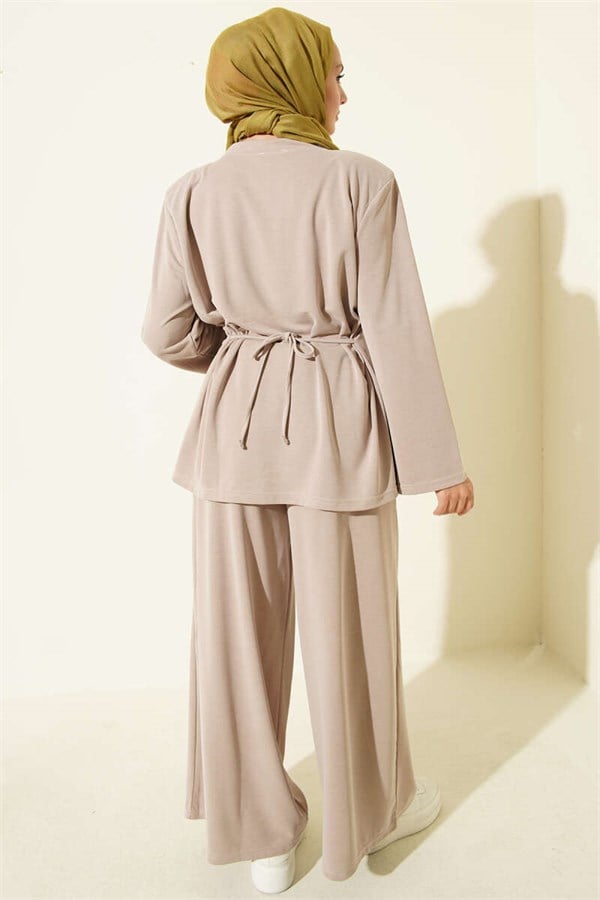 Tencel 2 Piece Set with Shoulder Pads and Waist Drawstring, Beige