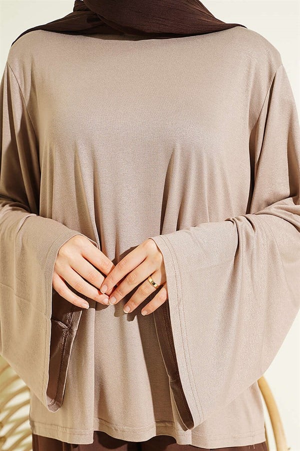 Beige Tunic with Shoulder Pads and Wide Sleeves