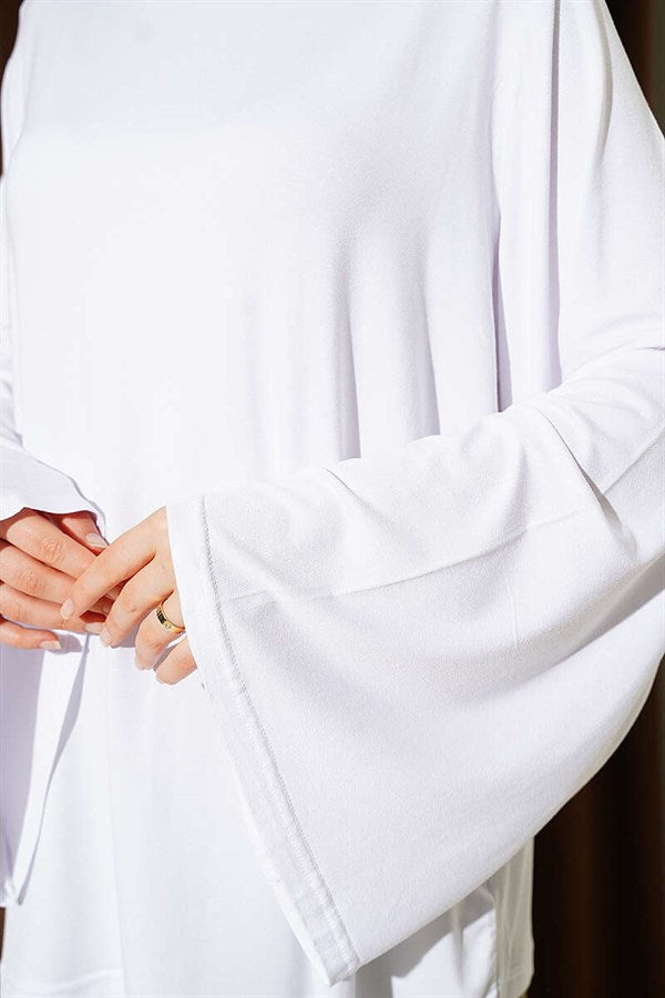 White Tunic with Shoulder Pads and Wide Sleeves