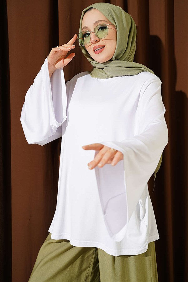 White Tunic with Shoulder Pads and Wide Sleeves