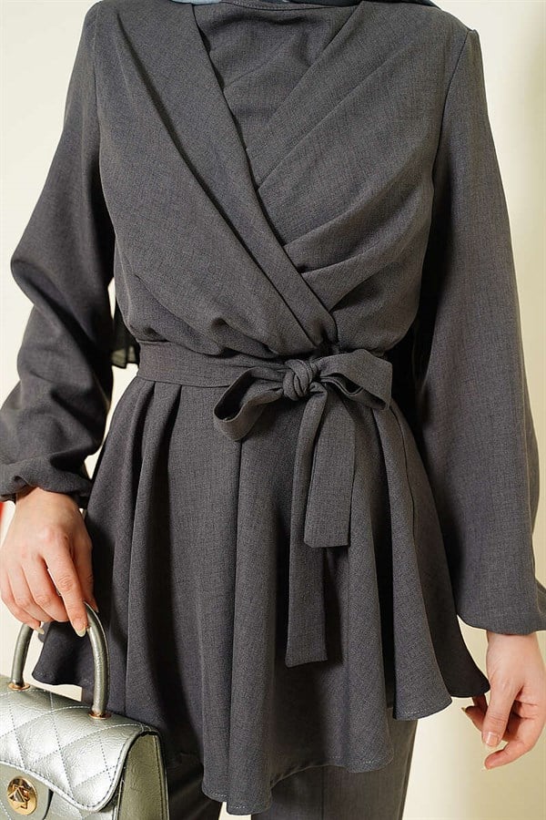 2 Piece Set with crisscross front strap, smoke gray.