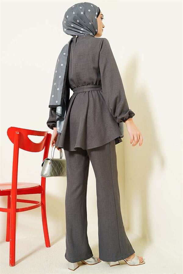 2 Piece Set with crisscross front strap, smoke gray.