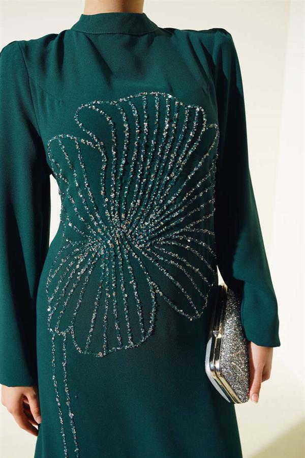 Front Flower Stone Dress Emerald