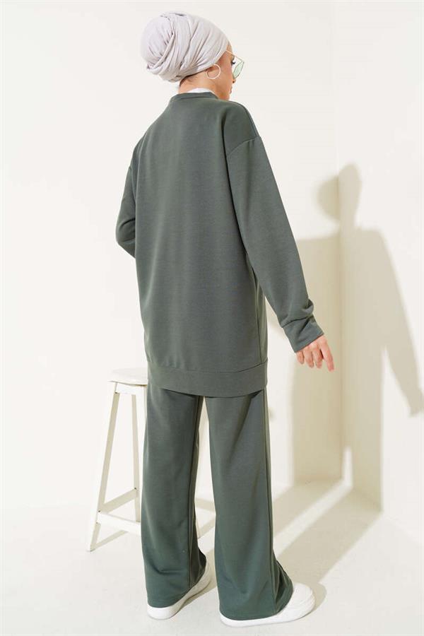 Basic 2 Piece Set with Front Pockets, Age Green