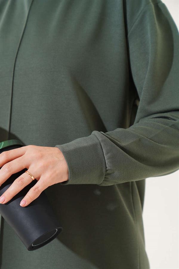 Basic 2 Piece Set with Front Pockets, Age Green