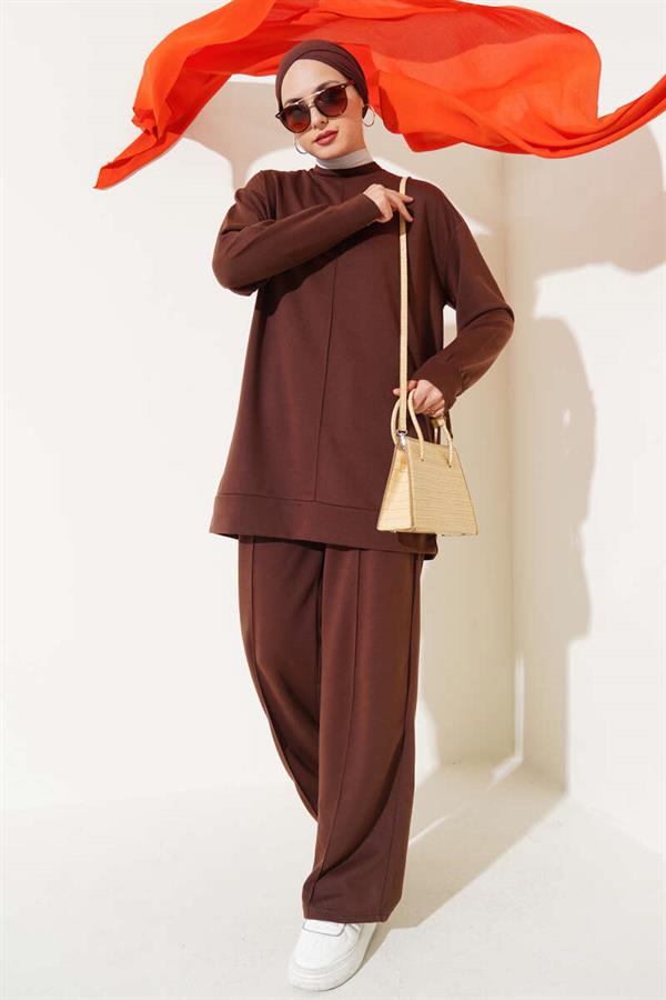 Basic 2 Piece Set Brown with Front Pocket