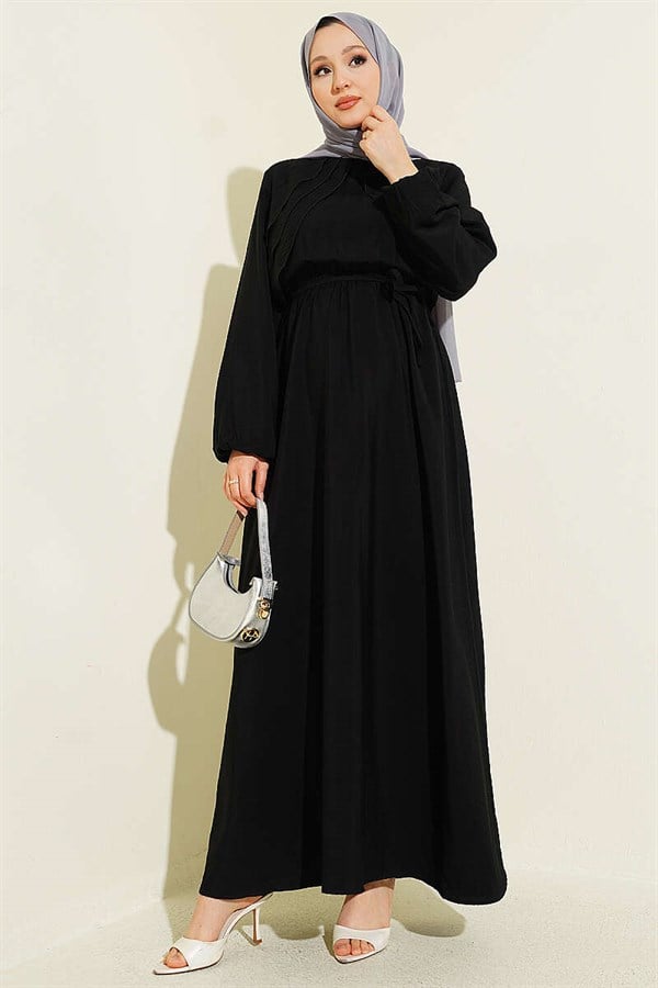Black Dress with Vertical Ruffles at the Front and Elastic Waist