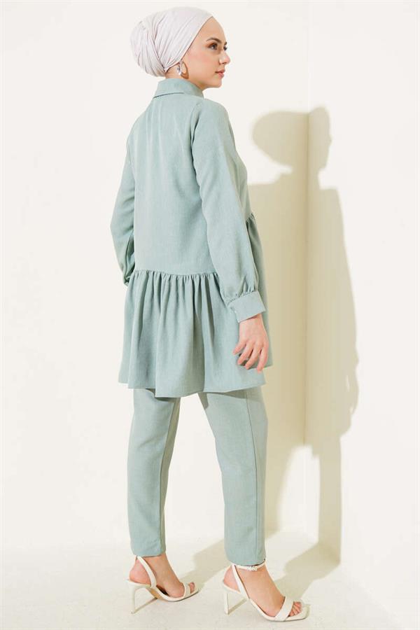 Buttoned Front Ruffle 2 Piece Set Mint