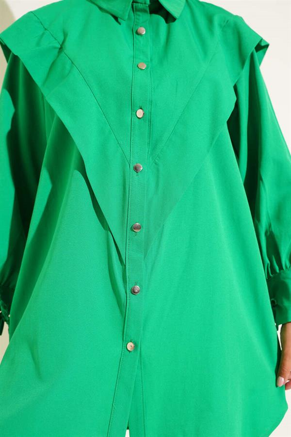 Green Shirt with Ruffled Front and Laced Rope