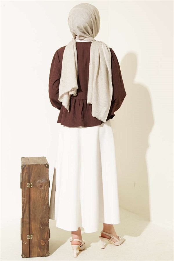 Short Shirt with Bow and Ruffles at the Front, Brown