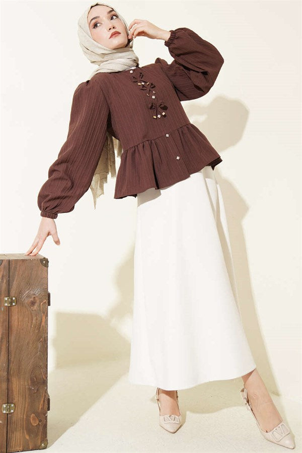 Short Shirt with Bow and Ruffles at the Front, Brown