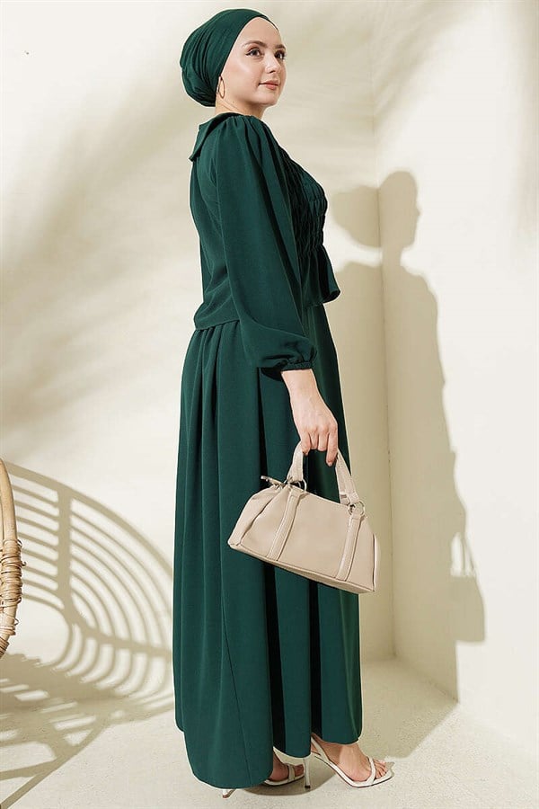 Emerald 2 Piece Set with Front Trim and Skirt