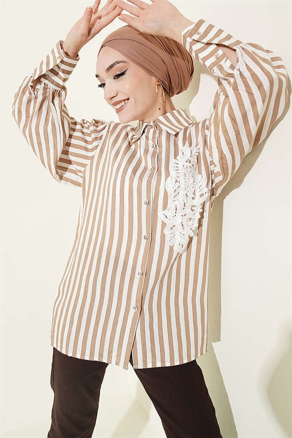 Striped Shirt with Lace Front Latte