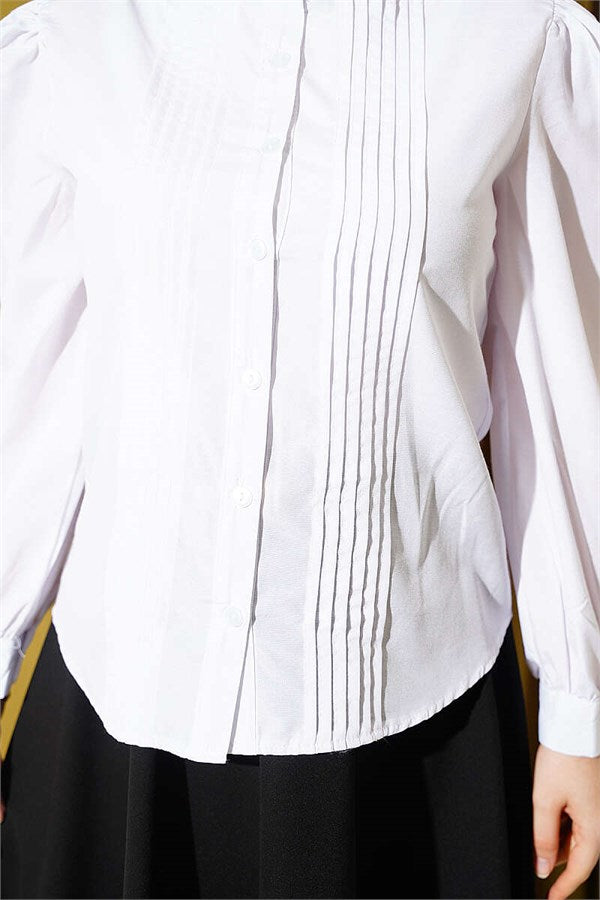 White Short Shirt with Ribbed Detail Front