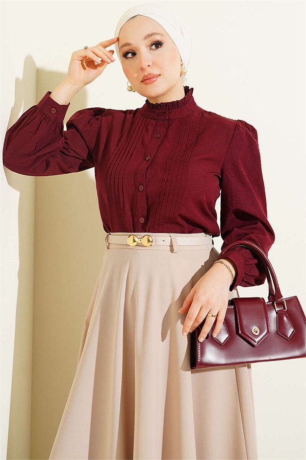 Burgundy Short Shirt with Ribbed Detail at the Front
