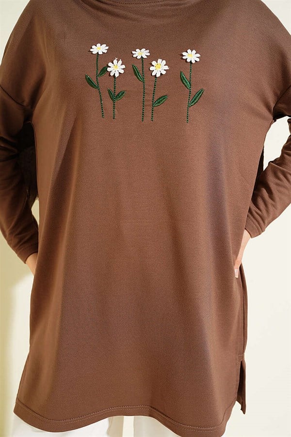 Tunic with Daisy Embroidery on the Front (Latte)