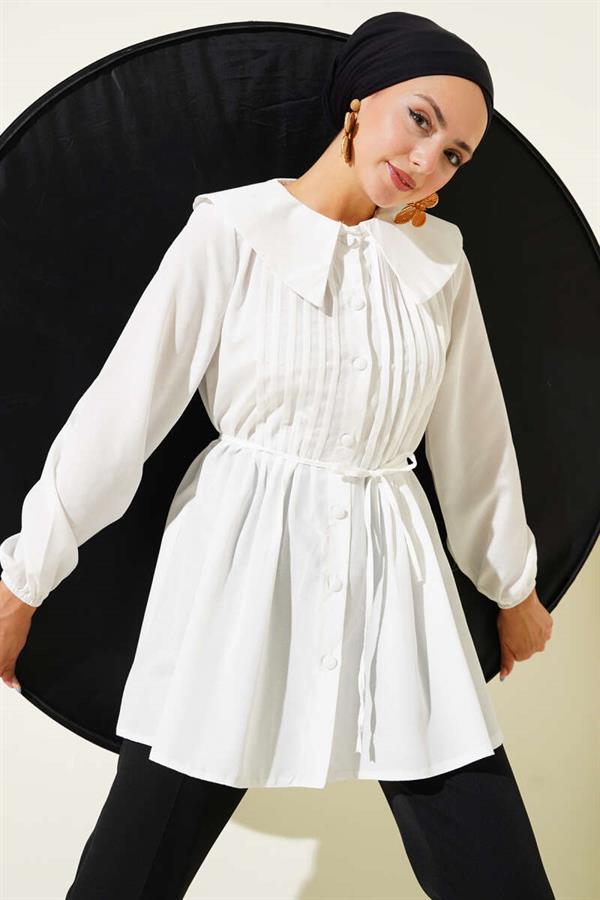 Pleated Front Navy Collar Shirt White