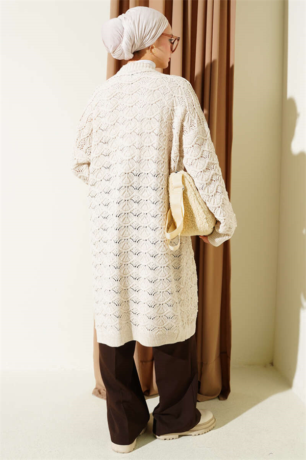 Knitted Cardigan with Detailed Knit Pattern and Stone Design