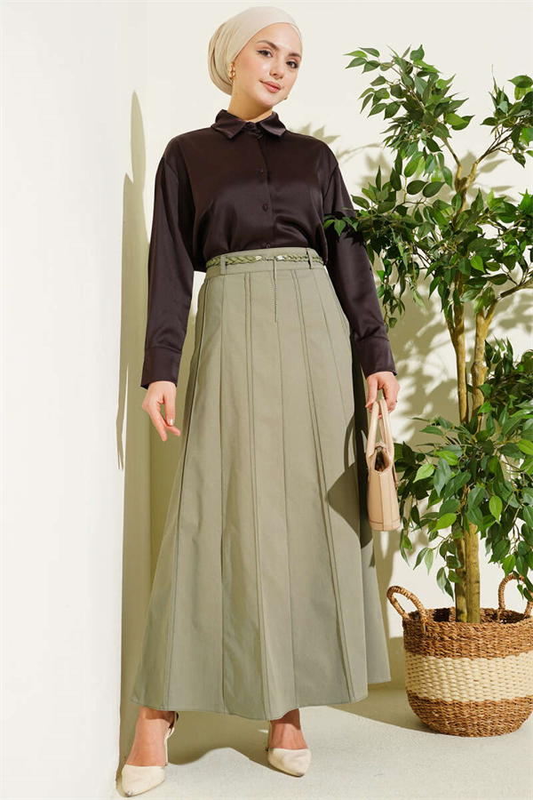 Knitted Belted Skirt in Light Green