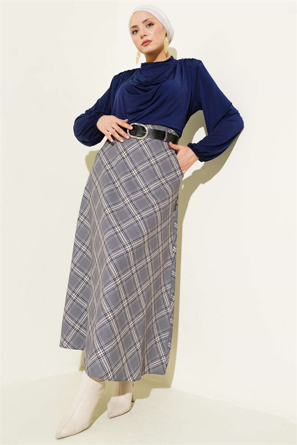 Oval Plaid Skirt with Belt Buckle, Grey
