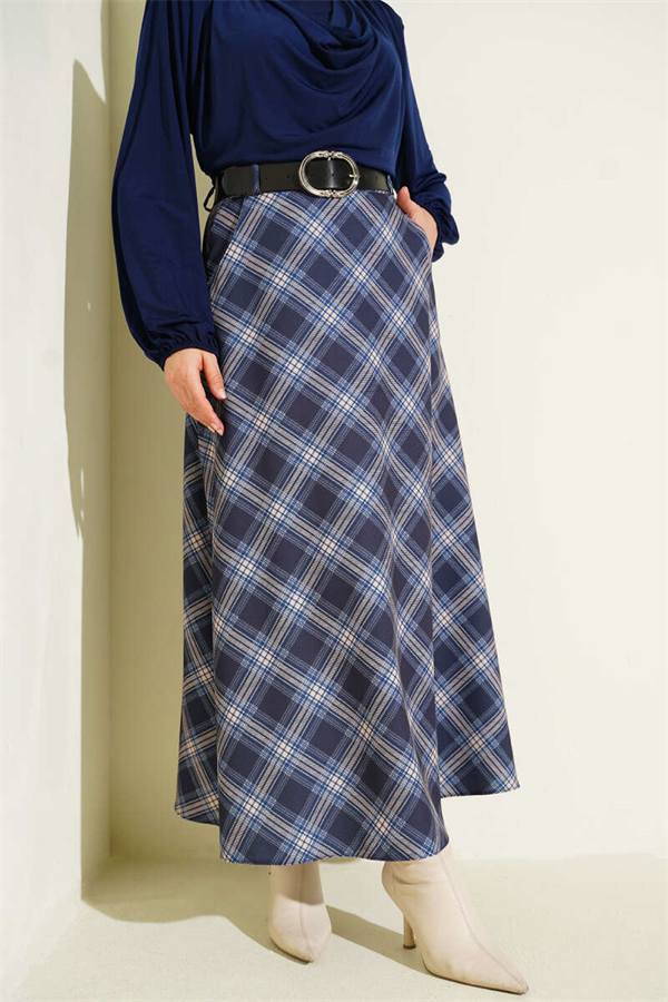 Oval Plaid Skirt with Belt Buckle, Navy Blue