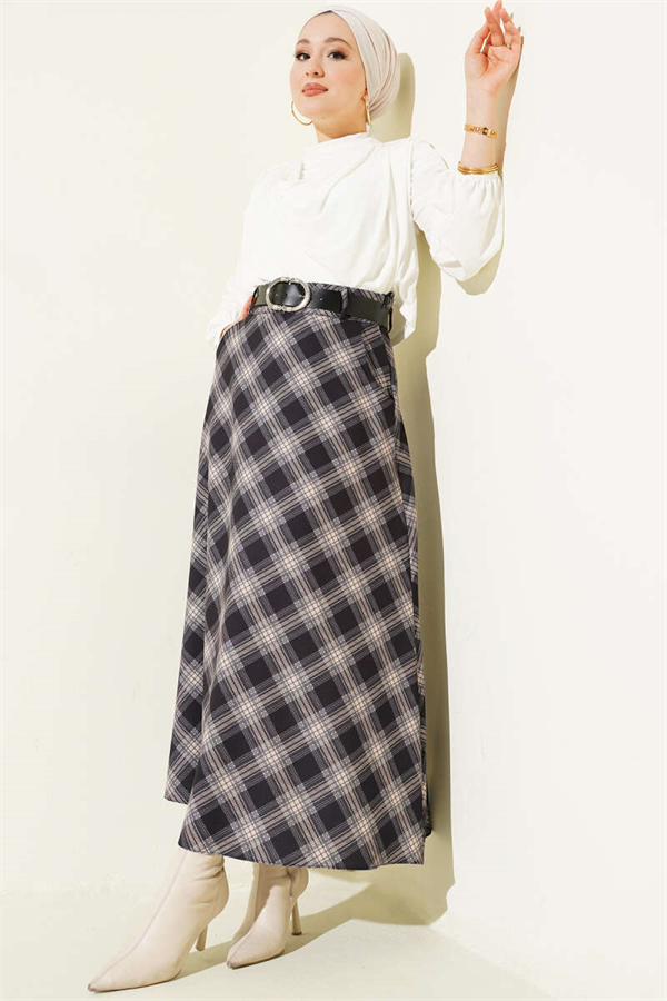 Oval Plaid Skirt with Belt Buckle, Black