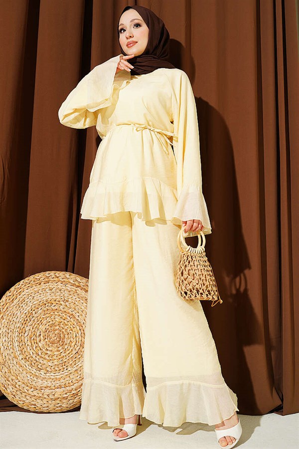 2 Piece Set with Ruffled Hem and Drawstring Belt, Yellow