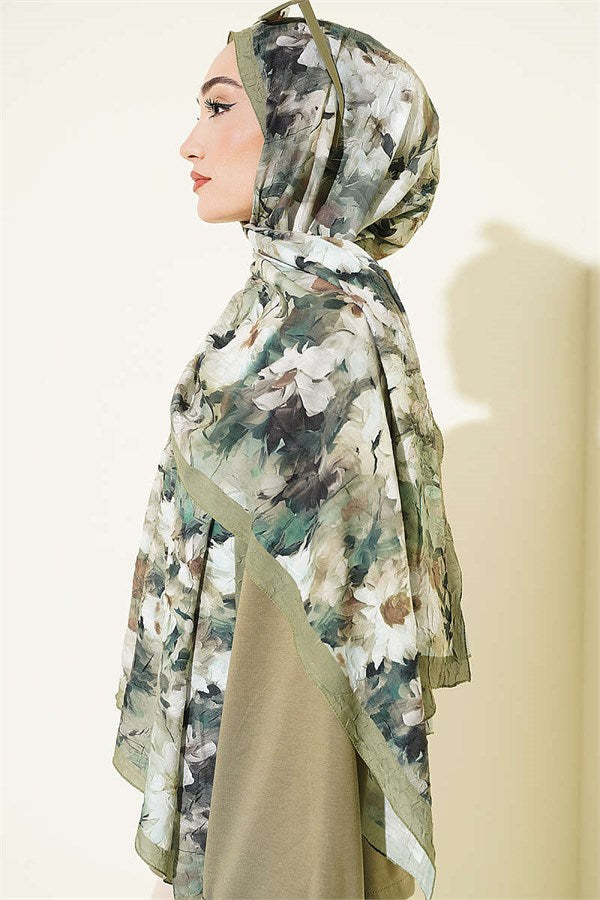 Daisy Patterned Bamboo Crash Scarf, Light Green