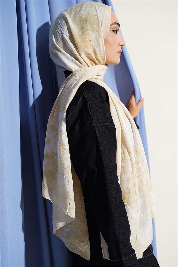 Daisy Patterned Bamboo Crush Scarf Yellow