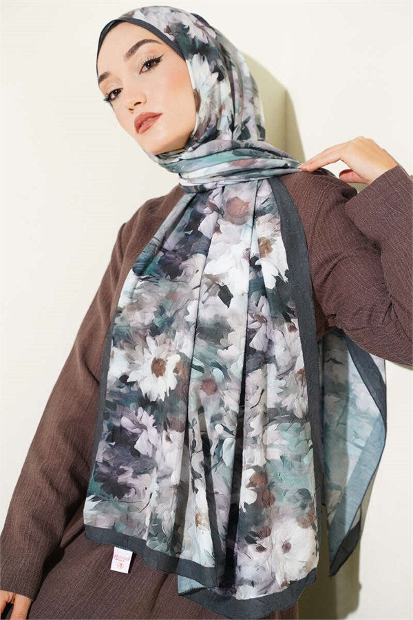 Daisy Patterned Bamboo Crash Shawl Emerald