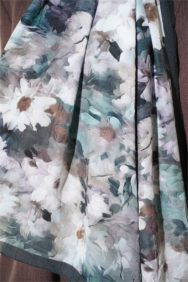 Daisy Patterned Bamboo Crash Shawl Emerald