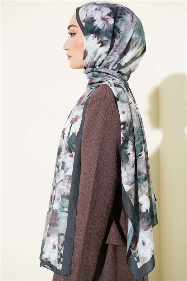 Daisy Patterned Bamboo Crash Shawl Emerald