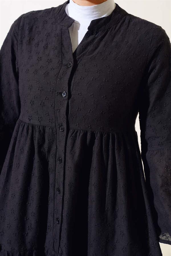 Daisy Embroidered Dress Black