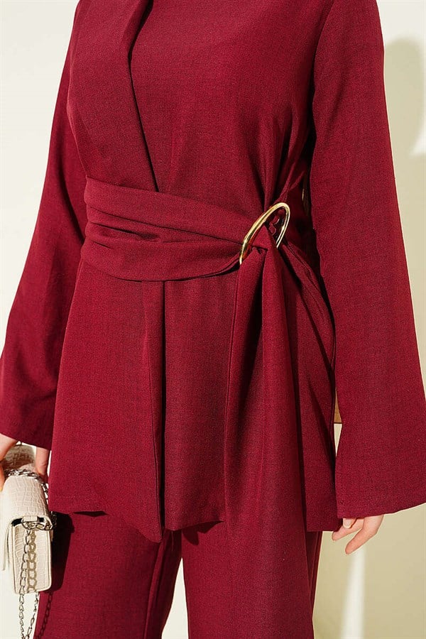 Detailed 2 Piece Set in Burgundy with Gold Buckle