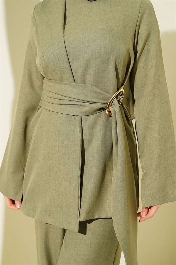 Detailed 2 Piece Set with Gold Buckle, Light Green
