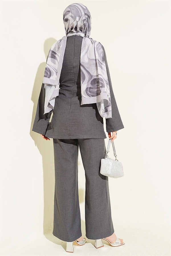 Detailed 2 Piece Set with Gold Buckle, Smoke Gray