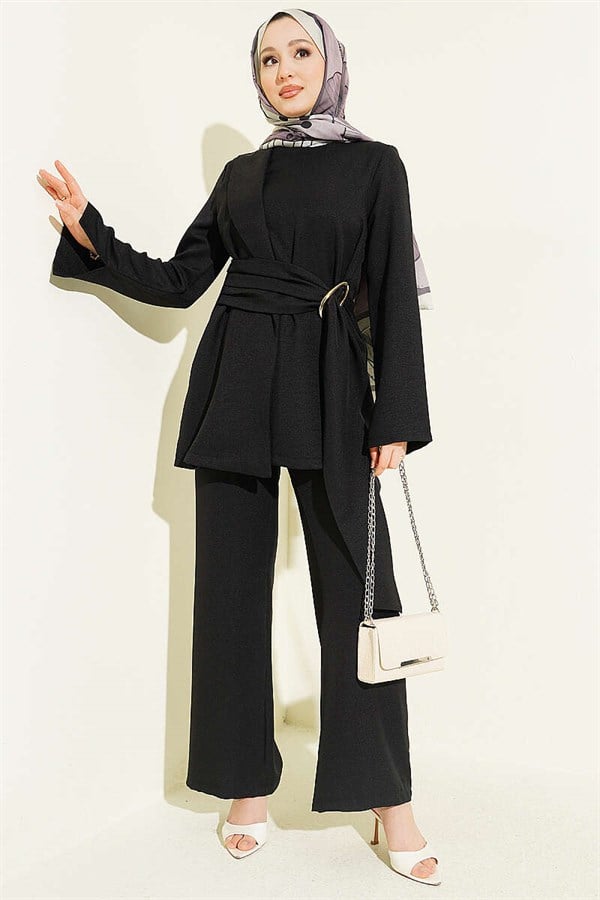 Detailed 2 Piece Set with Gold Buckle, Black