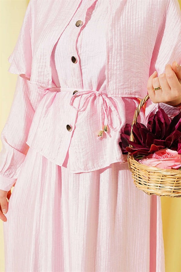 2 Piece Set: Cape, blouse, and skirt, pink.