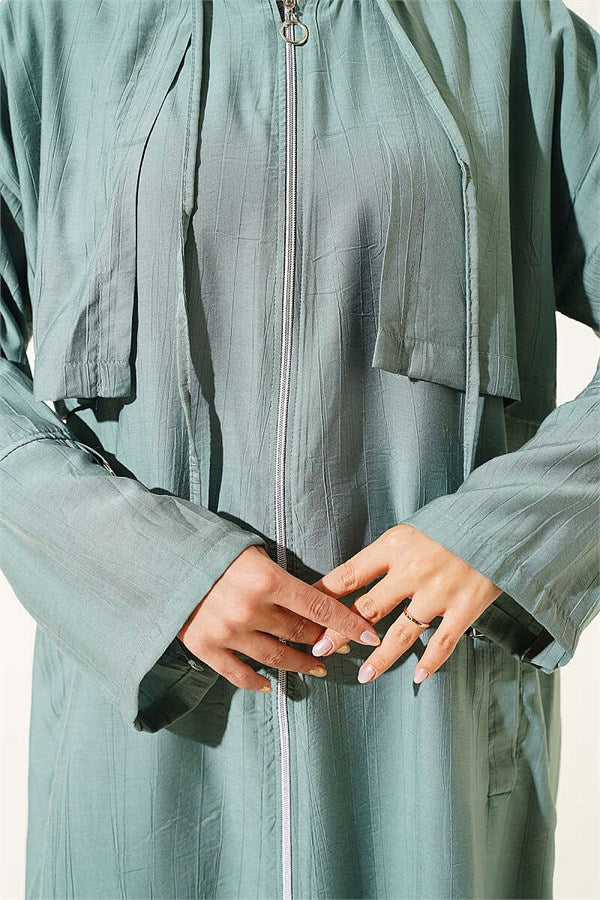 Hooded Cape with Cape Detail, Mint
