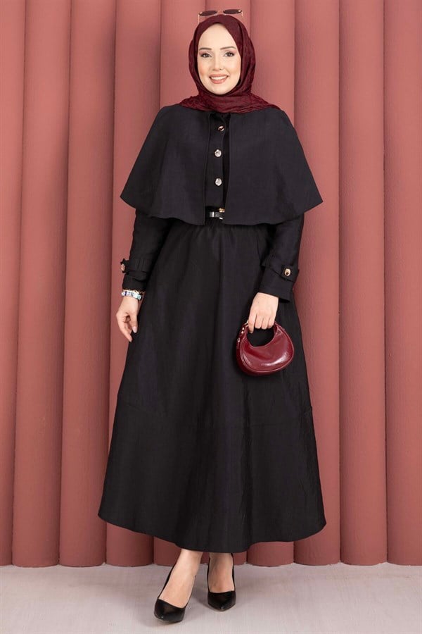 2 Piece Set with cape and epaulette detail, black.