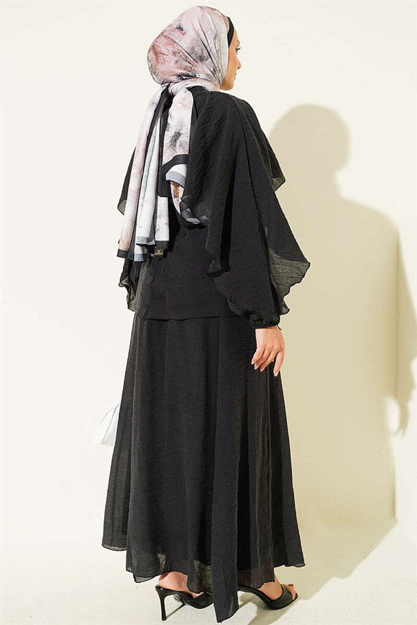 2 Piece Set with cape and loose skirt, black.