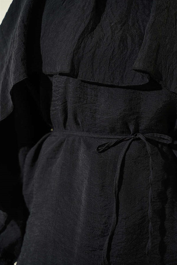 2 Piece Set with cape and loose skirt, black.