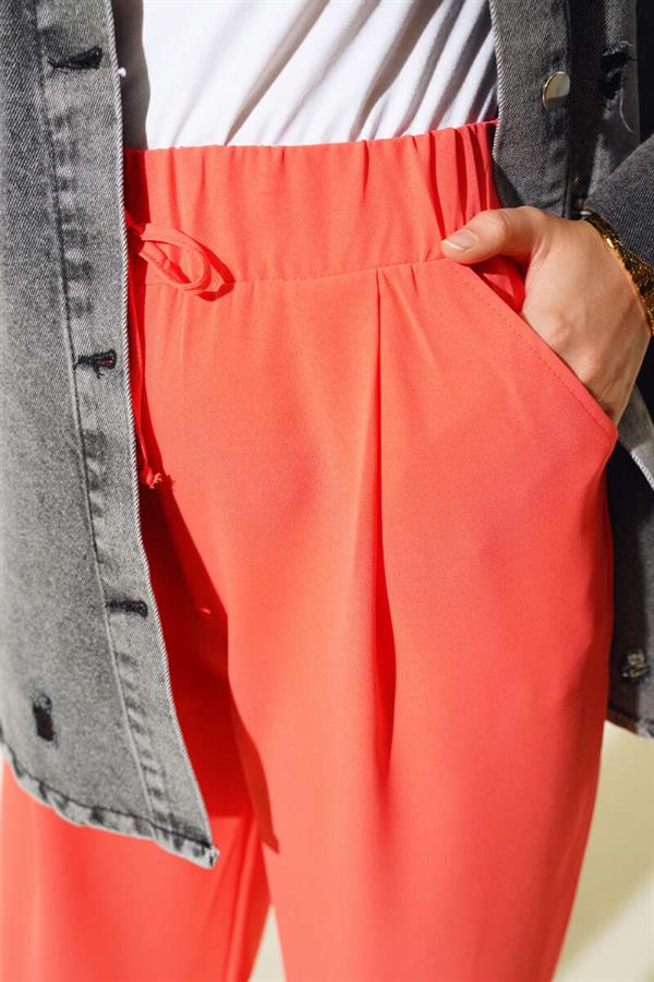 Dart Detailed Skinny Leg Trousers Salmon