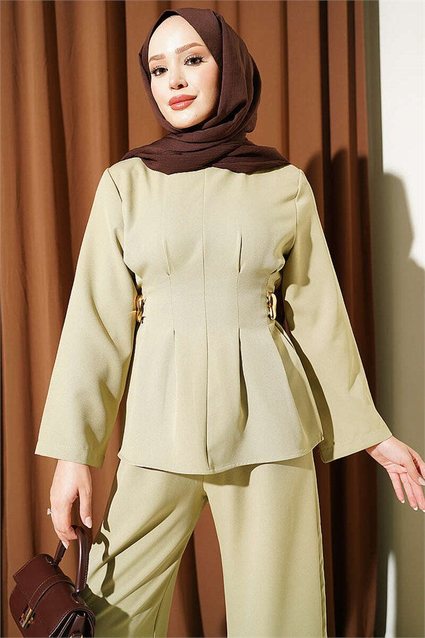 Pens Detailed Two-Piece Set with Gold Buckle, Light Green