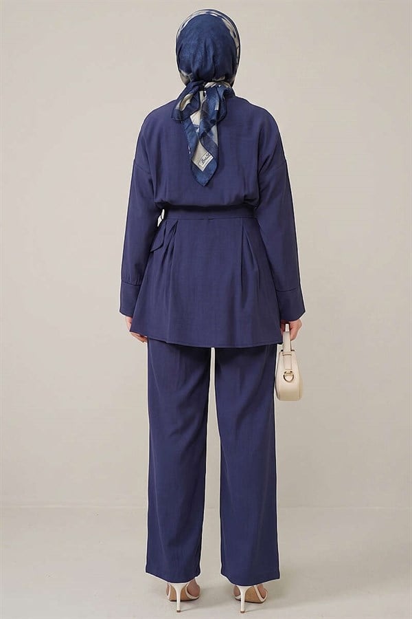 2 Piece Set with Detailed Belt, Navy Blue