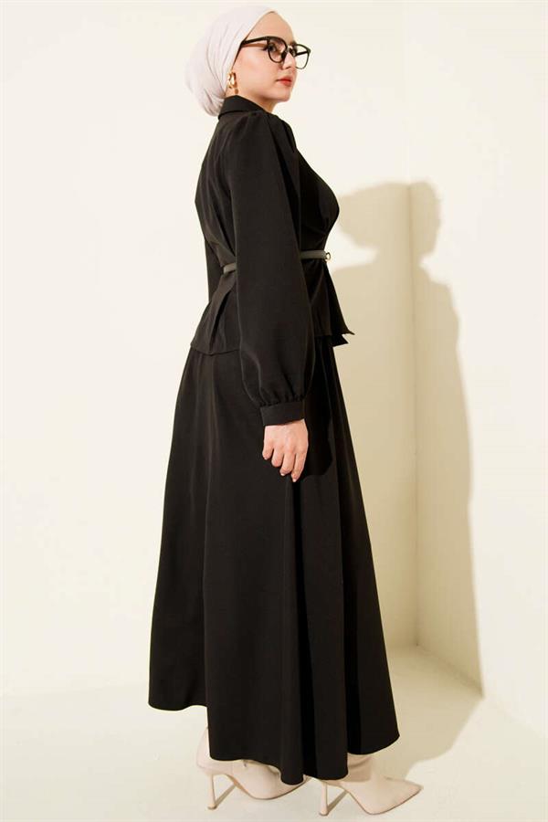 2 Piece Set with darted belt and skirt, black.