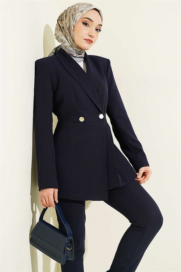 2 Piece Set with pleated blazer jacket, navy blue.
