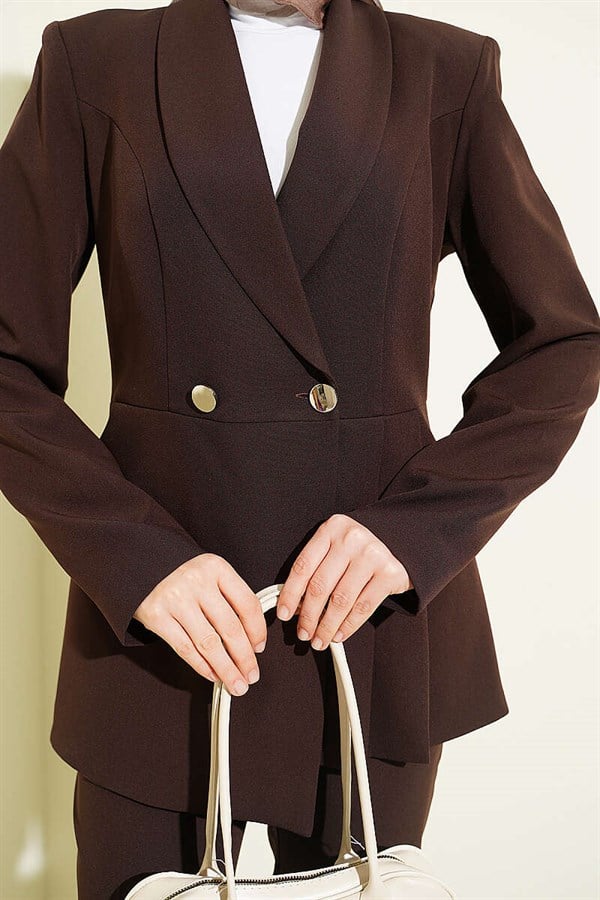 2 Piece Set with pleated detail blazer jacket, coffee color.